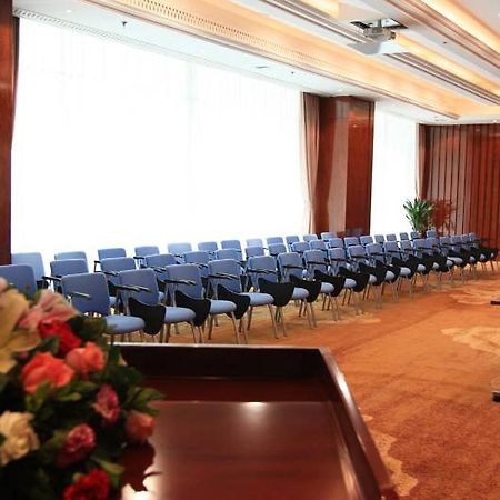 Xining Sapphire Hotel Bagian luar foto