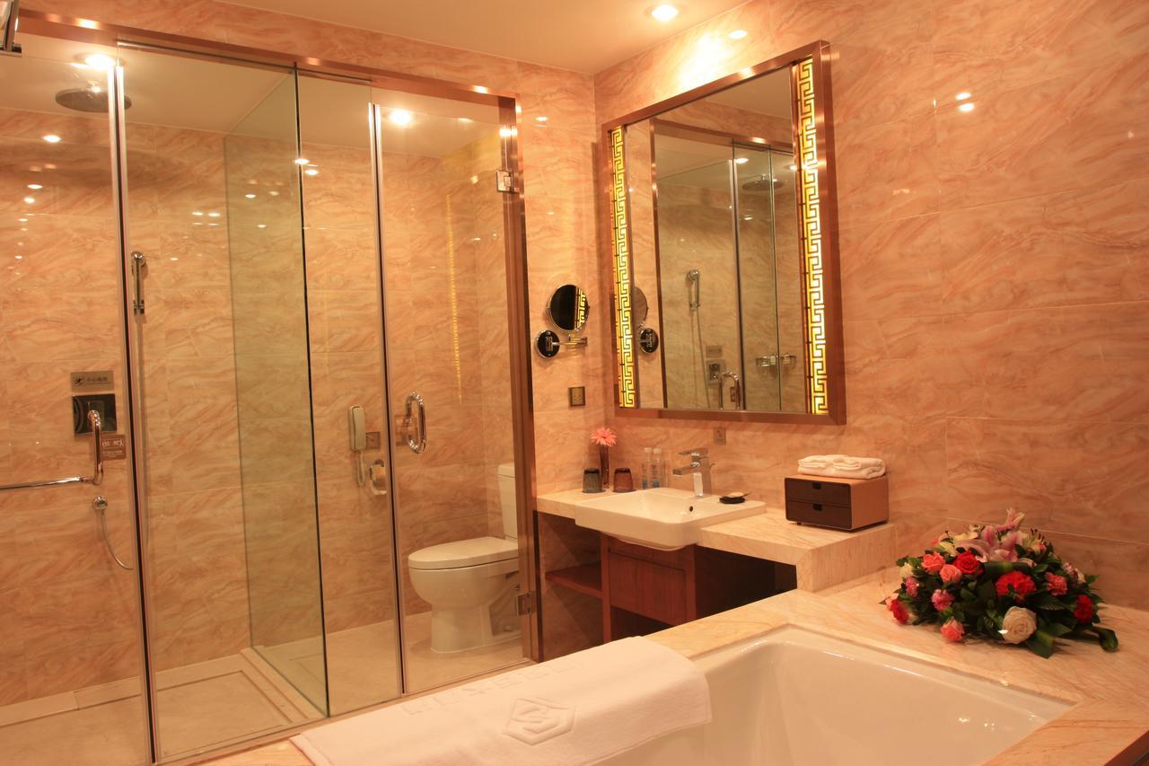 Xining Sapphire Hotel Bagian luar foto